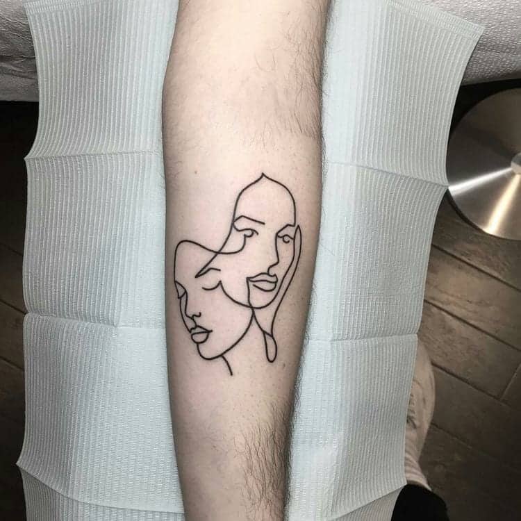 19 Amazing Single Line Tattoos. They Resemble Sketchbook Drawings