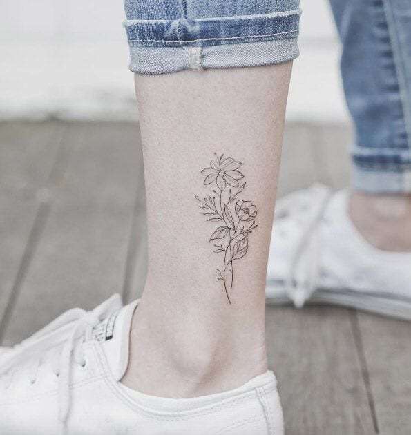 Osprey Tattoo - Some shots of a floral ankle cuff by Saranna! | Facebook