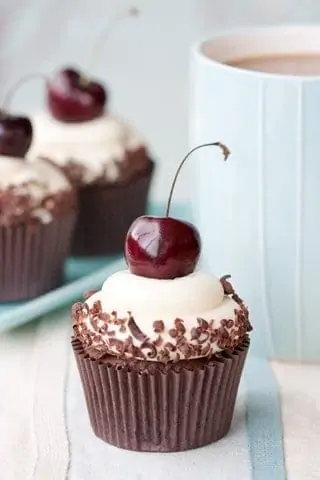 xblack forest cupcake.jpg.pagespeed.ic .BJGFghmWkb
