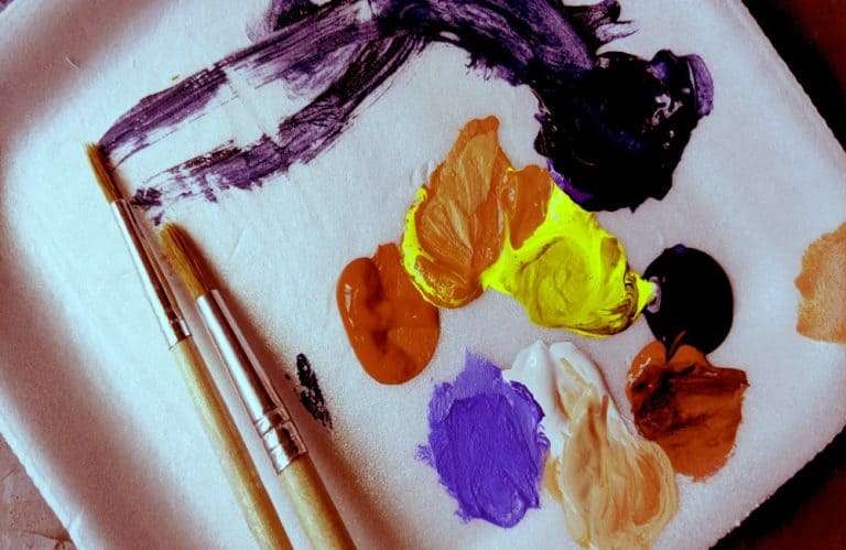 mixing acrylic paint