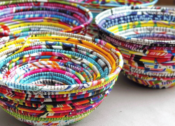 milkychoco04_A_set_of_colorful_handcrafted_paper_bowl_and_baske_2ea040bc-3259-45ef-8d02-fe9346fc9114