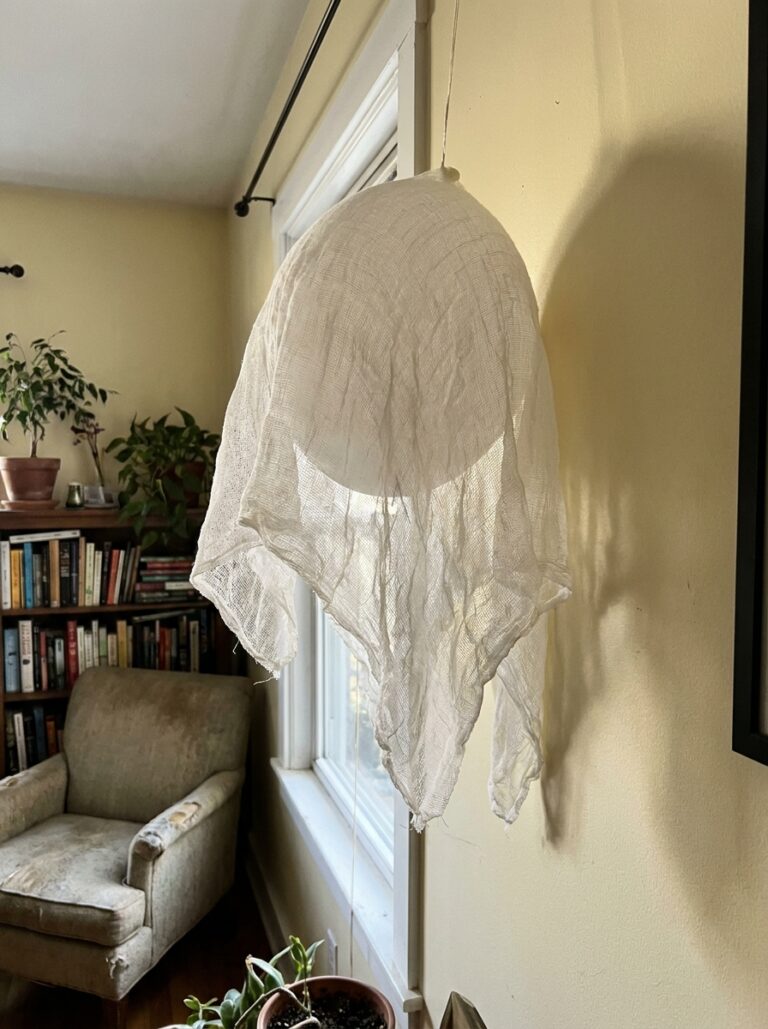 Floating Balloon Ghost