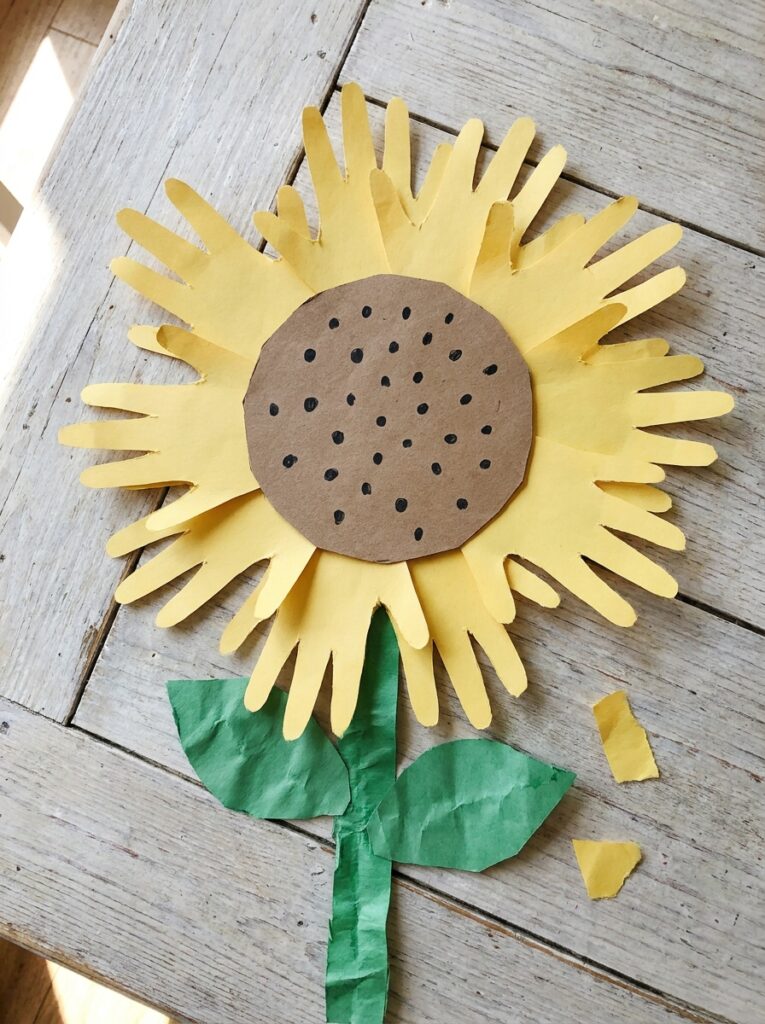 Seasonal Craft Ideas for Kids-Handprint Sunflower